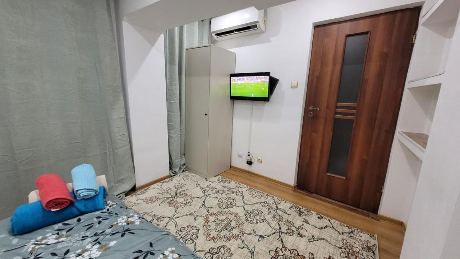 The Cozzy Corner Apartments Бухарест Экстерьер фото